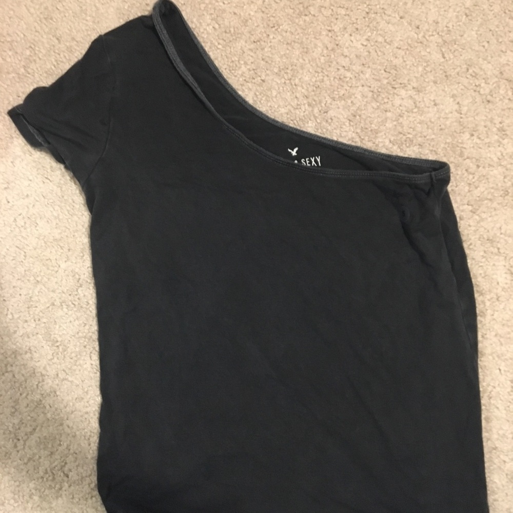 American eagle one sleeve top